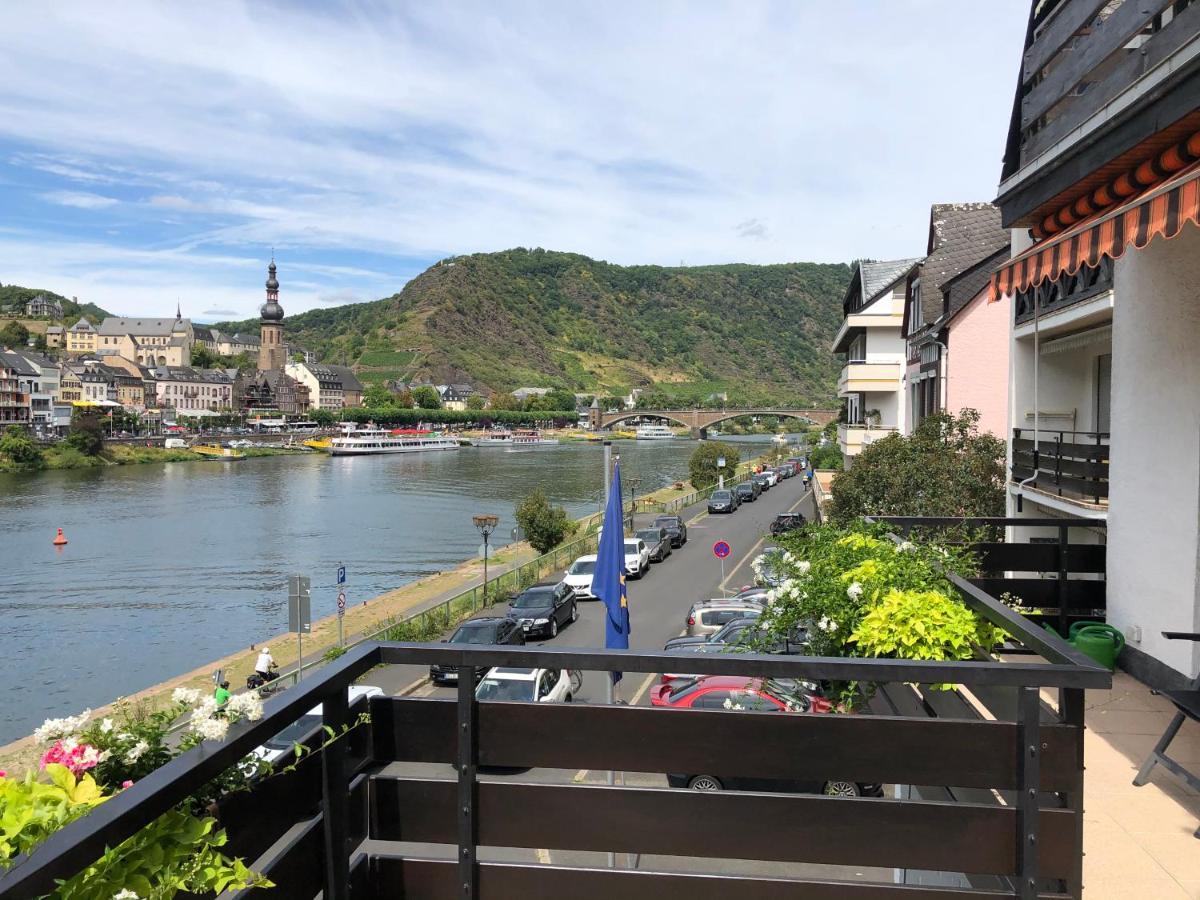 Ferienwohnungen Haus Zur Linde Cochem Exterior foto