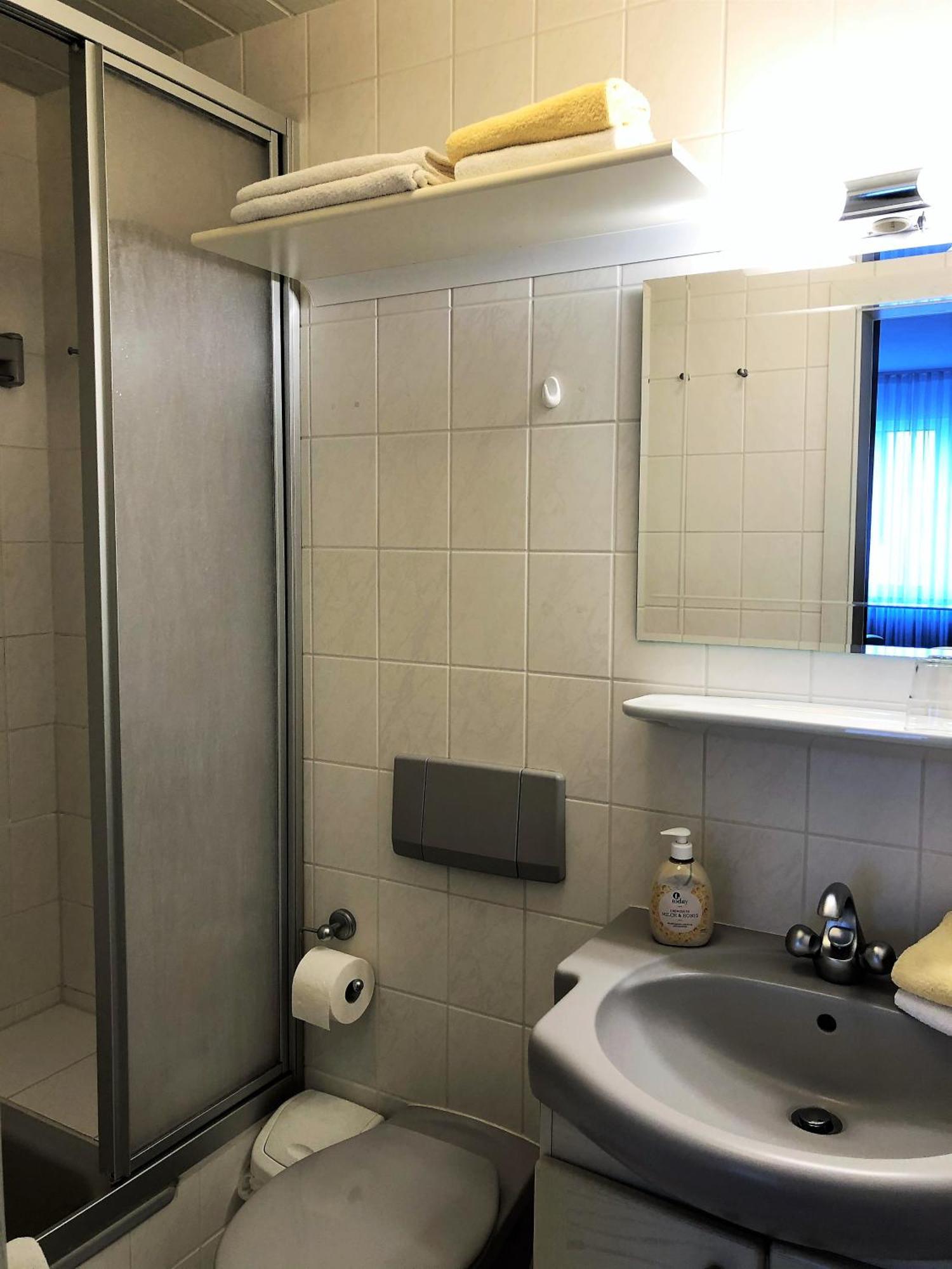 Ferienwohnungen Haus Zur Linde Cochem Cameră foto