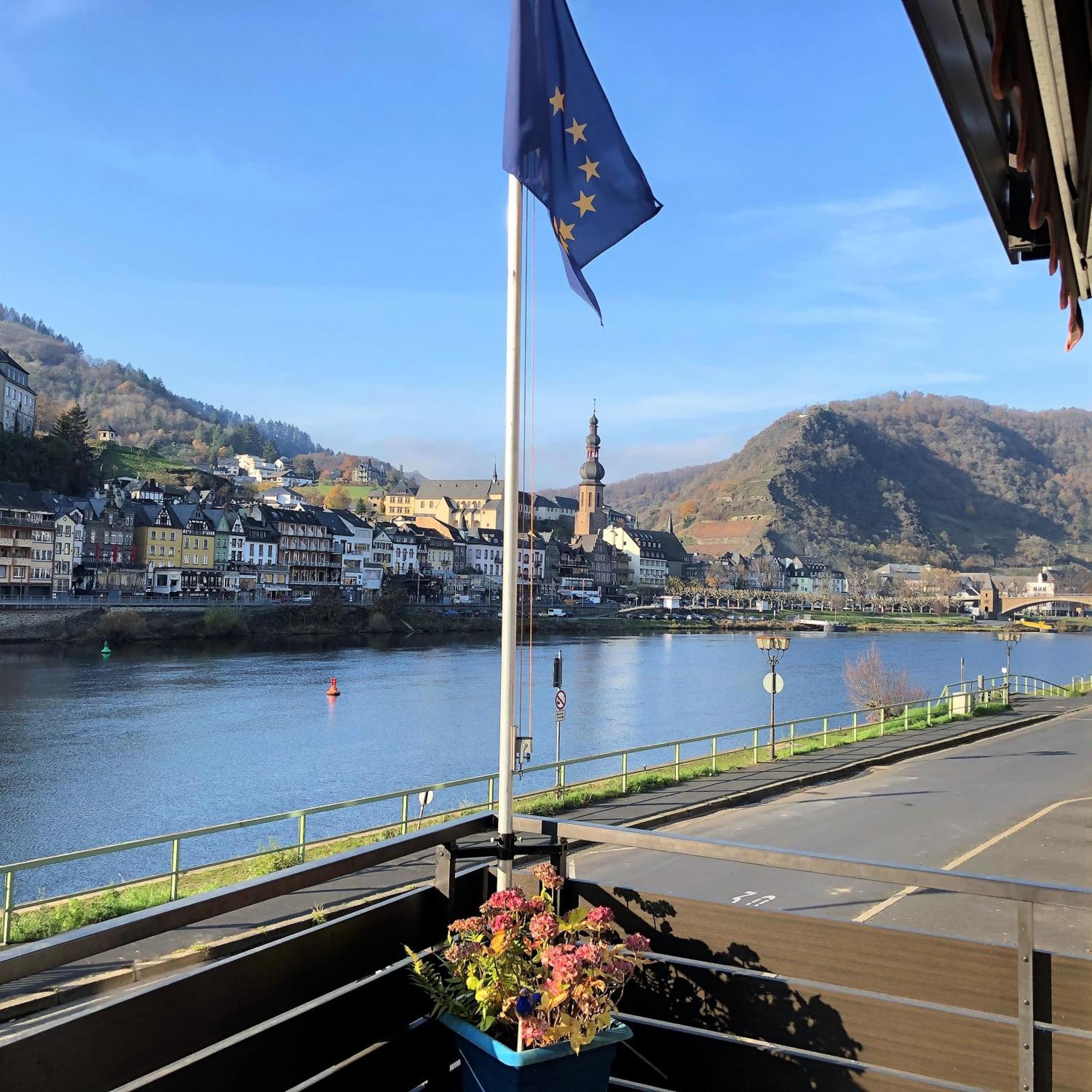 Ferienwohnungen Haus Zur Linde Cochem Cameră foto
