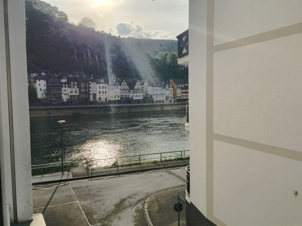 Ferienwohnungen Haus Zur Linde Cochem Exterior foto