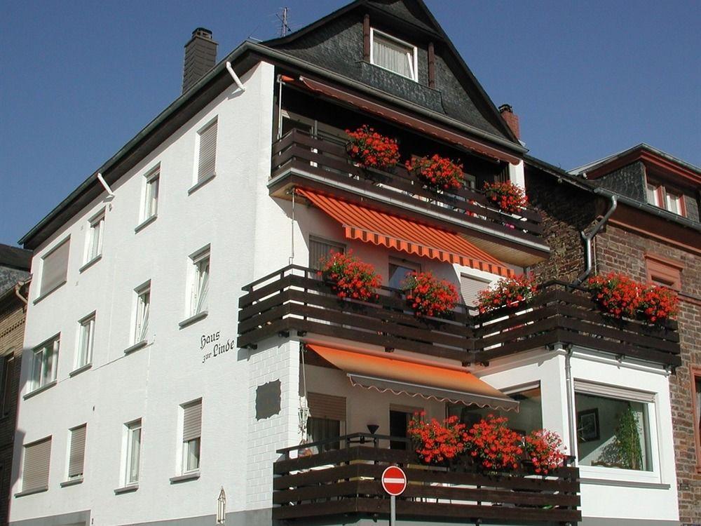 Ferienwohnungen Haus Zur Linde Cochem Exterior foto